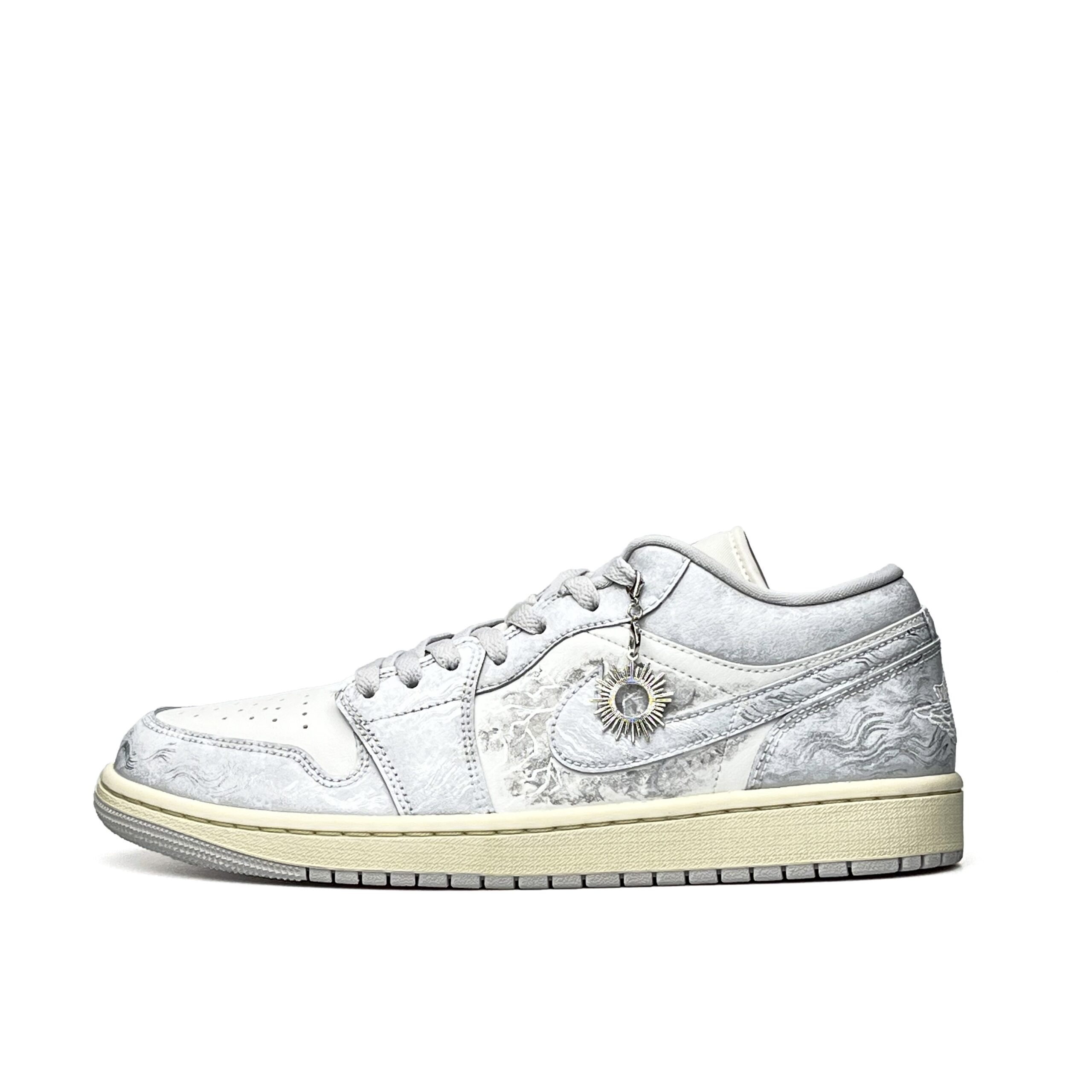 Jordan Air Jordan 1 Apollo, The Sun God Low top Vintage Basketball Shoes Unisex White