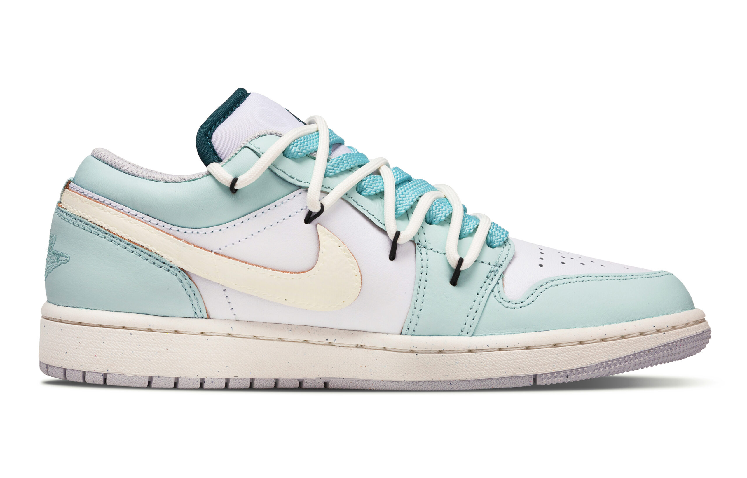 Jordan Air Jordan 1 Half Ripe Lime Slip Resistant Abrasion Resistant Low top Vintage Basketball Shoes Unisex Mint Green