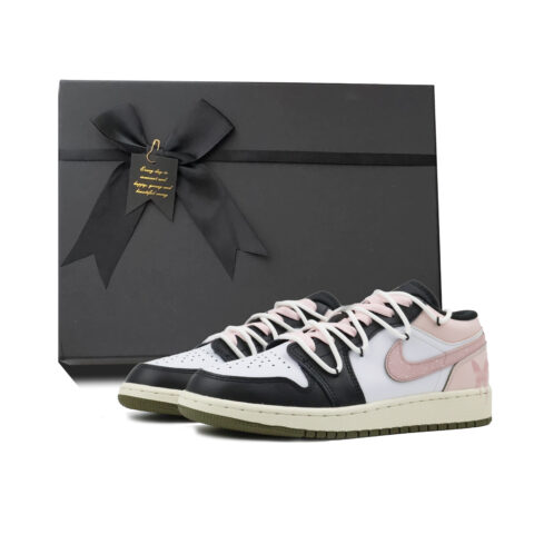 Jordan Air Jordan 1 Abrasion Resistant Low top Vintage Basketball Shoes Unisex Pink