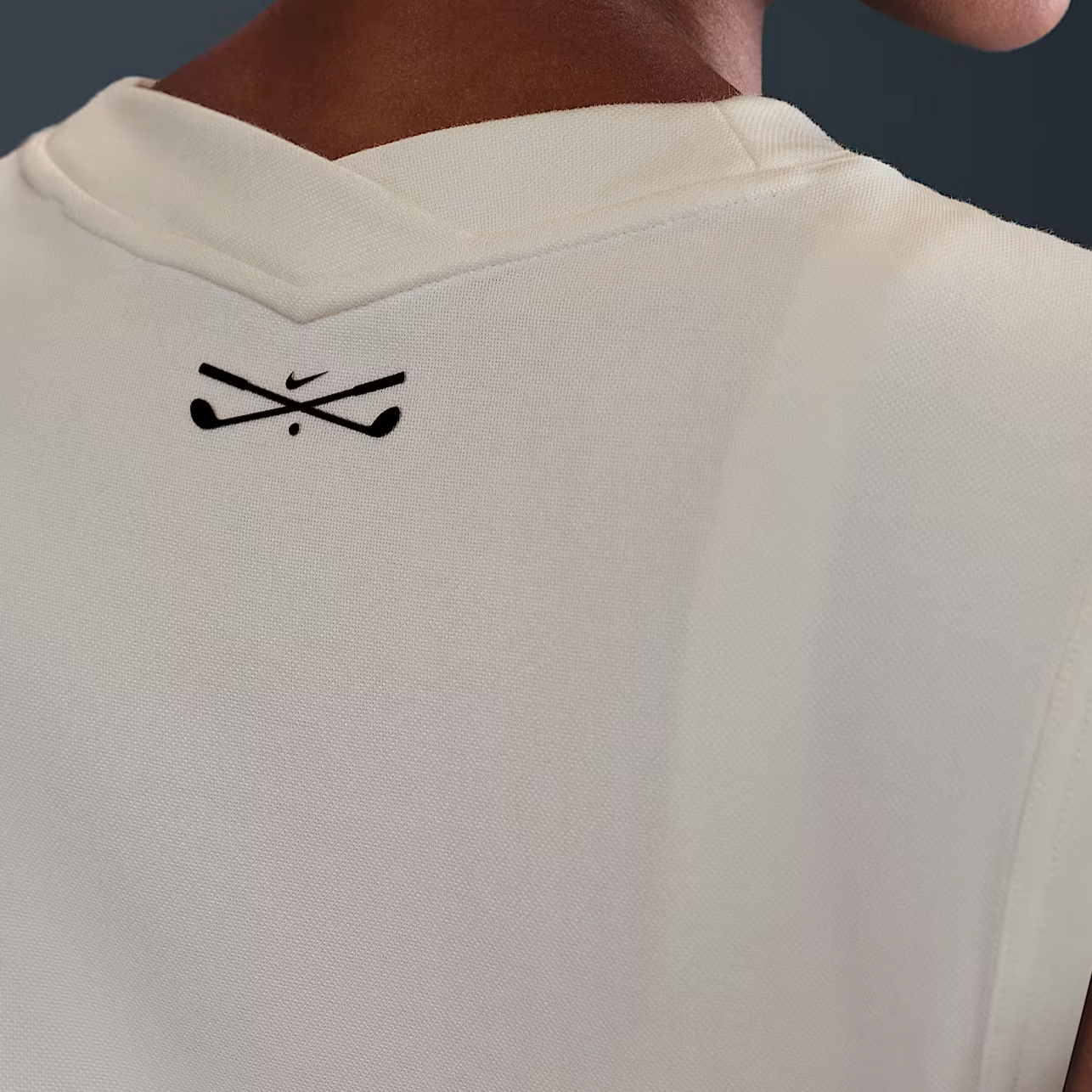 Nike Women’s V-Neck Golf Vest