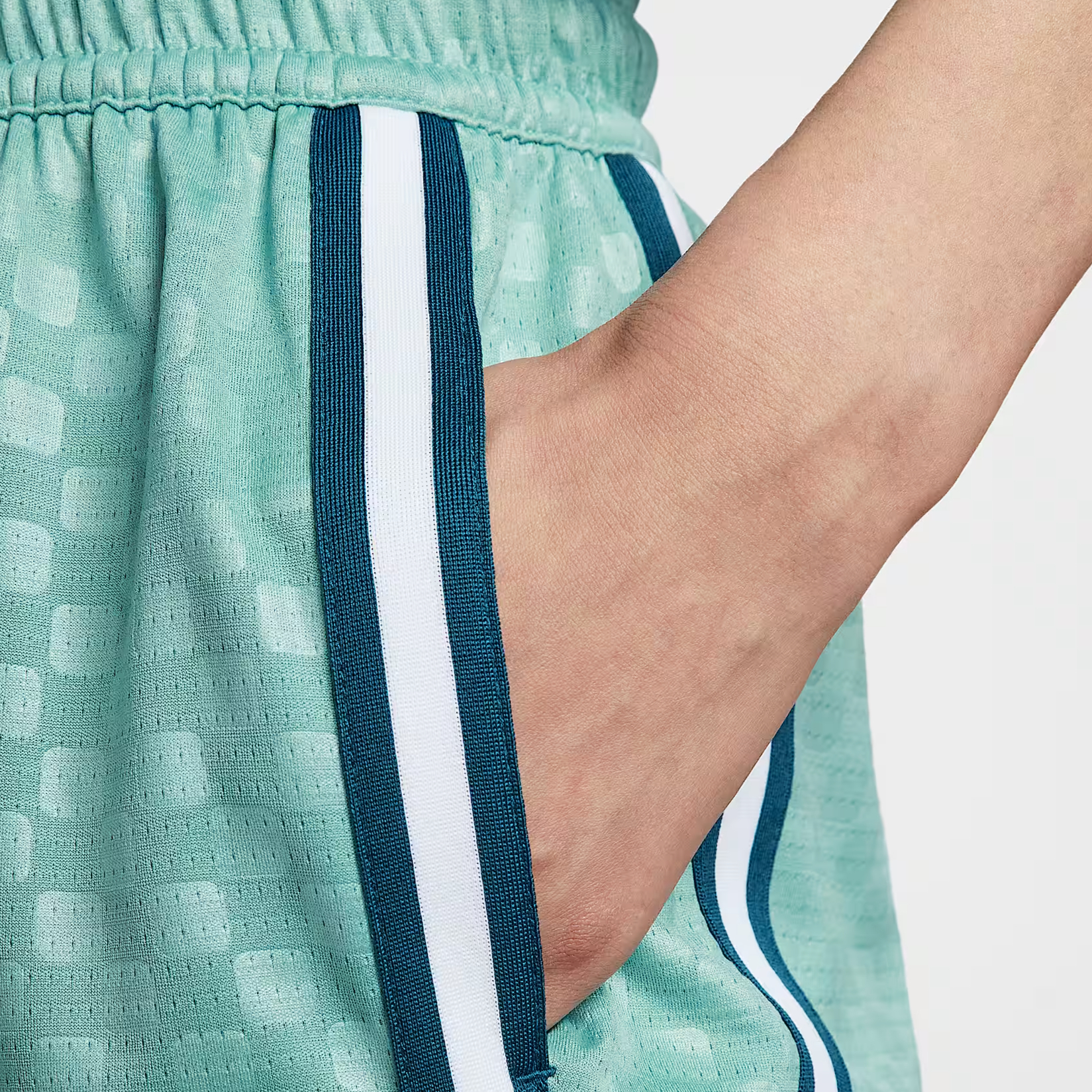 Nike Crossover FW/AW25 Basketball Shorts Women’s