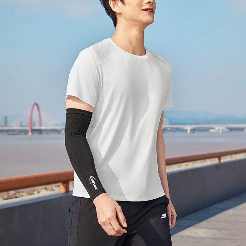 Skechers GODRI T Shirt Men’s Bright White 0019